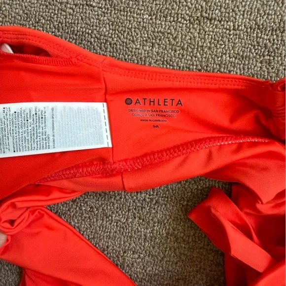 Athleta Plunge Bikini Top Poppy Red Size M - Picture 4 of 4